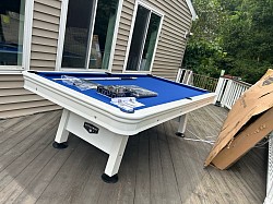 Pool table assembly